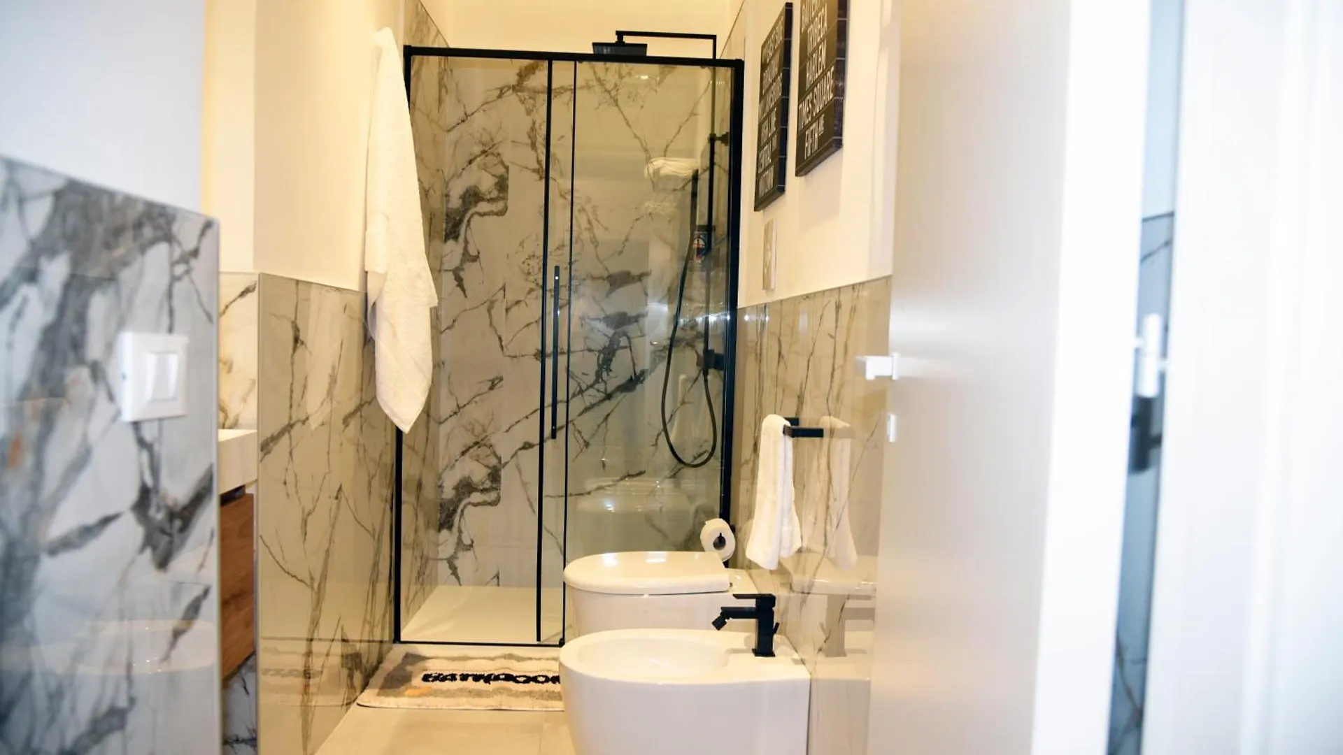 Bonastay Home Palermo Apartment